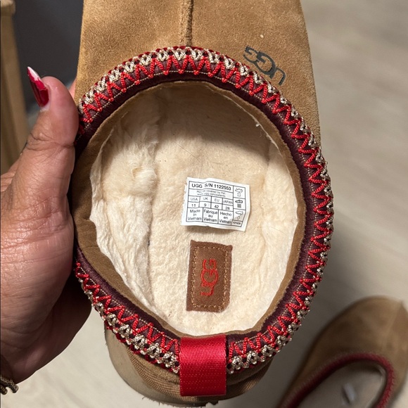 UGG platform tazz Brown Suede Slip-Ons with Red Trim - Picture 6 of 16